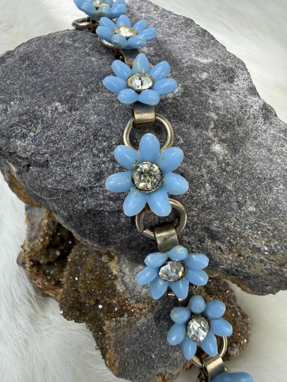 Vintage Silver Tone Light Blue Plastic Flowers w/ Rhinestone Link Bracelet